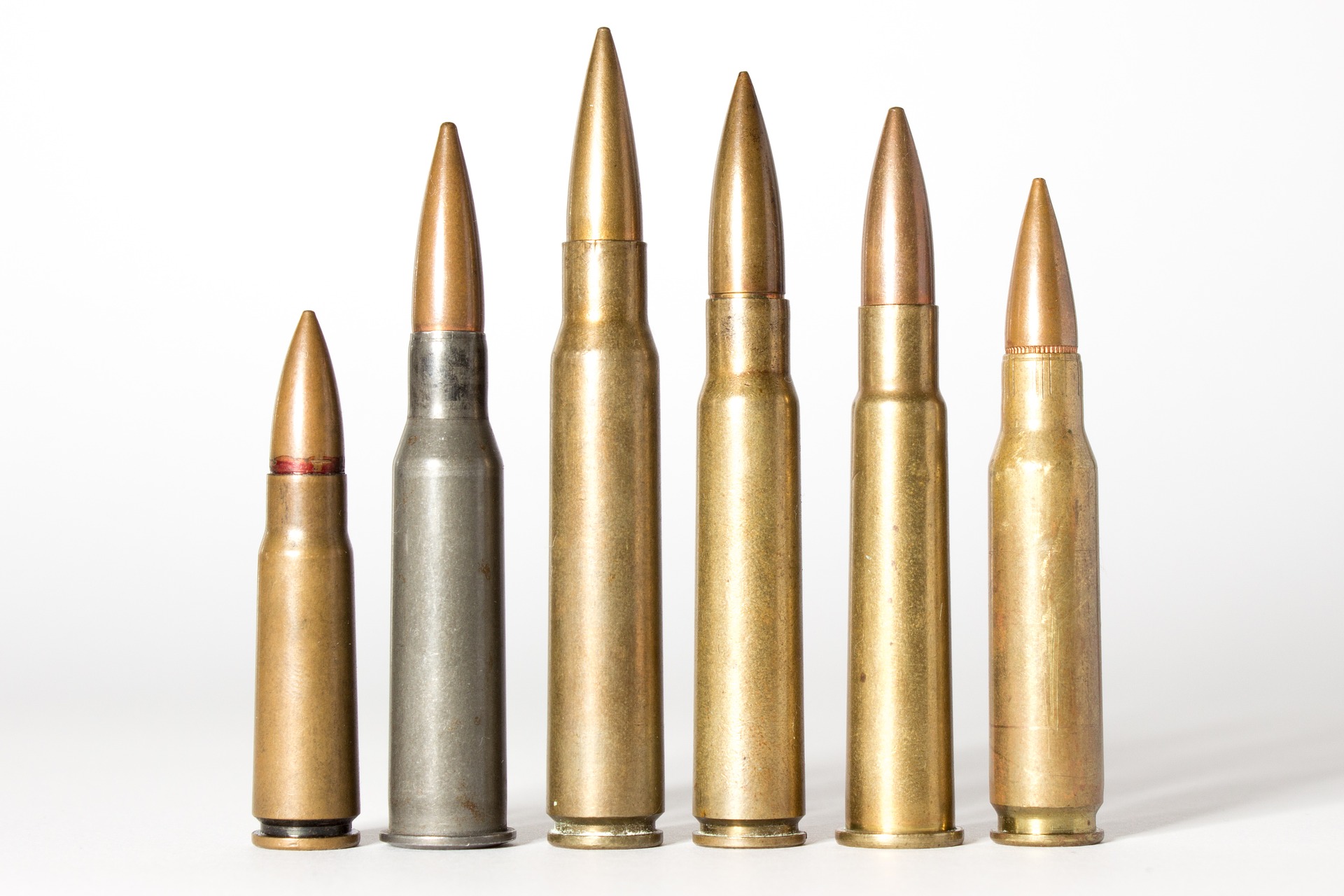 different deer hunting calibers with varying recoil